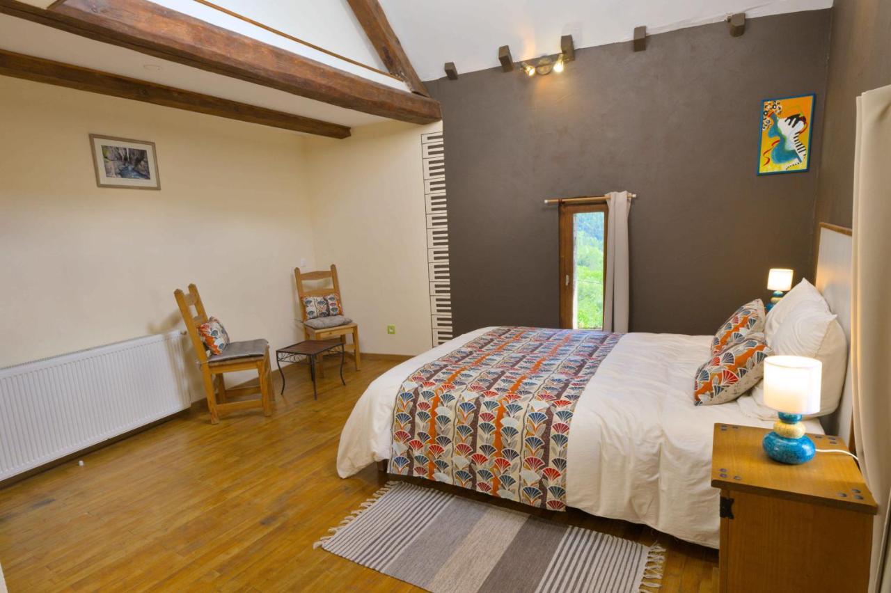 Au Diapason Chambres D'Hotes Montagne Auzet ภายนอก รูปภาพ